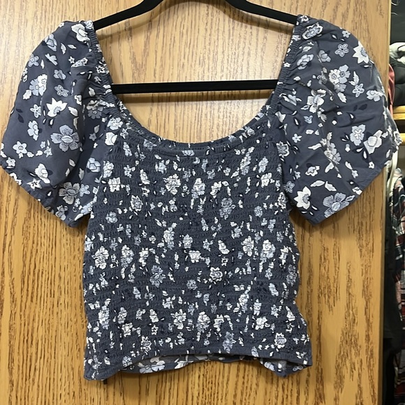 Ruched Flutter Sleeve Blouse - Picture 3 of 8